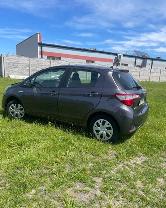 Toyota Yaris cena 23500 przebieg: 46926, rok produkcji 2019 z Zawiercie małe 232